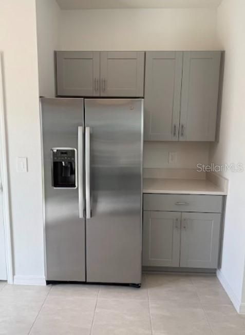 Activo con contrato: $1,795 (2 camas, 3 baños, 1180 Pies cuadrados)