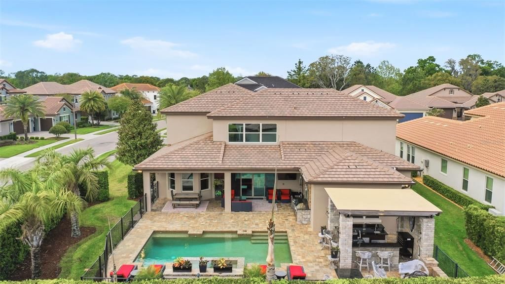Activo con contrato: $1,595,000 (5 camas, 4 baños, 4294 Pies cuadrados)