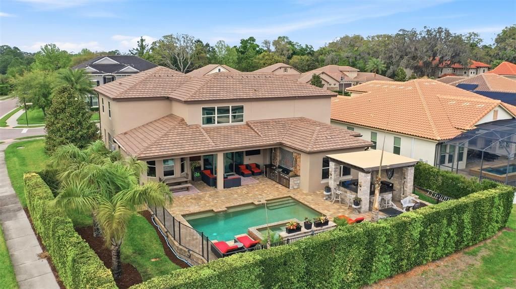 Activo con contrato: $1,595,000 (5 camas, 4 baños, 4294 Pies cuadrados)