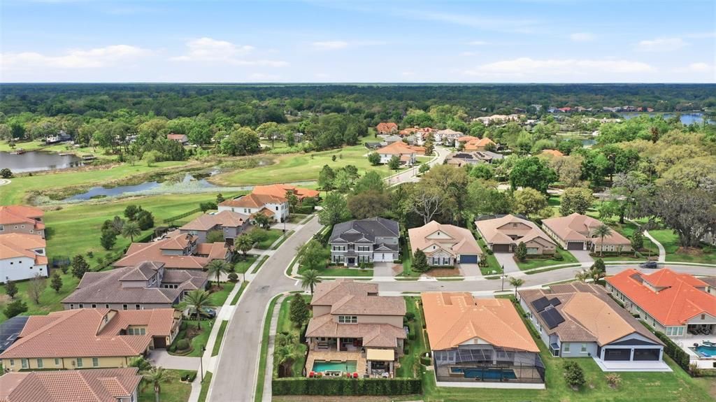 Activo con contrato: $1,595,000 (5 camas, 4 baños, 4294 Pies cuadrados)