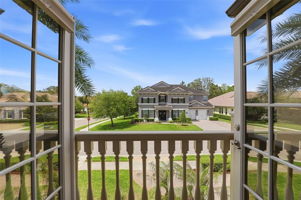 Activo con contrato: $1,595,000 (5 camas, 4 baños, 4294 Pies cuadrados)