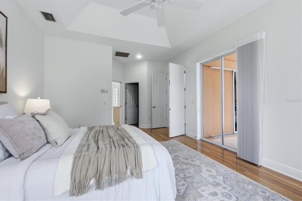 Activo con contrato: $1,690,000 (4 camas, 3 baños, 3414 Pies cuadrados)
