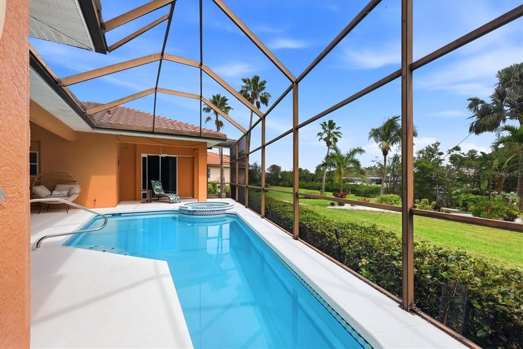 Activo con contrato: $1,690,000 (4 camas, 3 baños, 3414 Pies cuadrados)