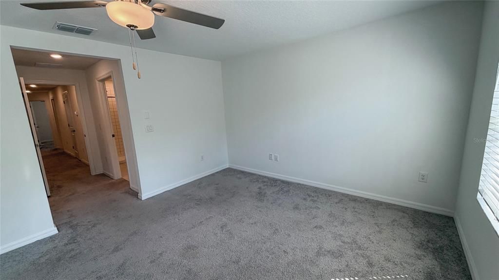 For Rent: $2,100 (3 beds, 2 baths, 1634 Square Feet)