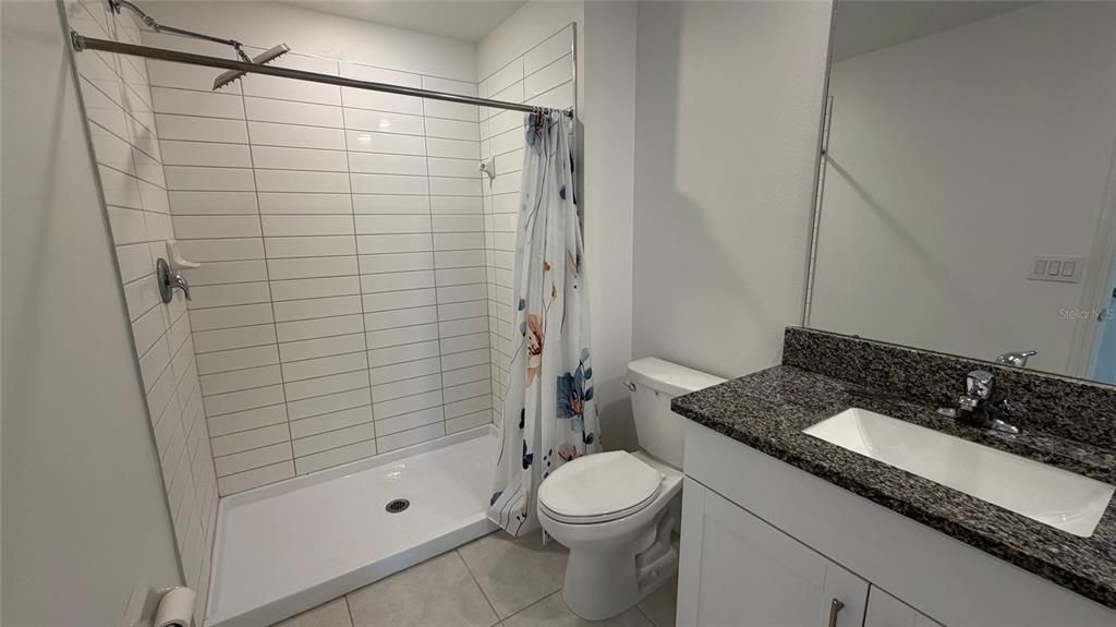 For Rent: $2,100 (3 beds, 2 baths, 1634 Square Feet)