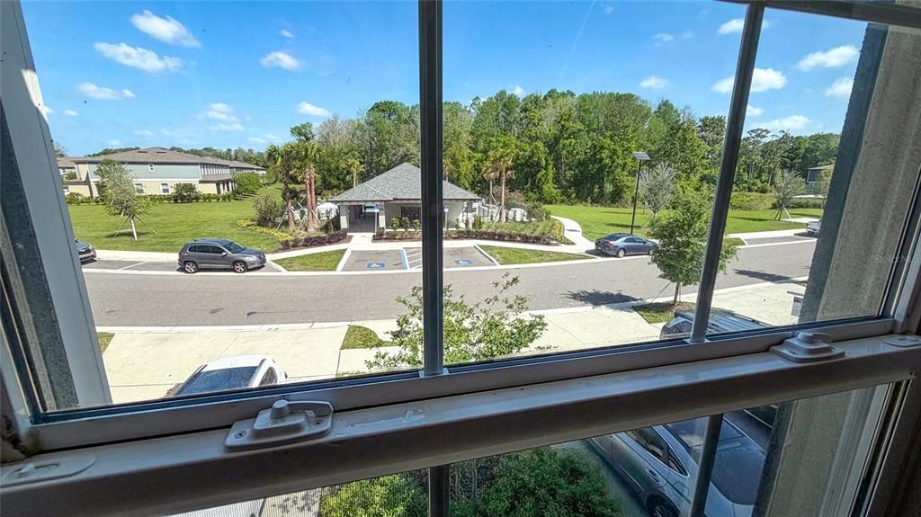 For Rent: $2,100 (3 beds, 2 baths, 1634 Square Feet)