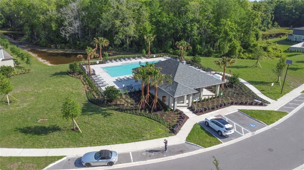 For Rent: $2,100 (3 beds, 2 baths, 1634 Square Feet)