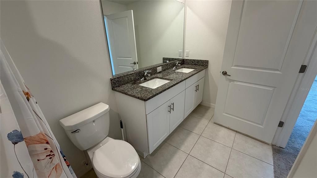 For Rent: $2,100 (3 beds, 2 baths, 1634 Square Feet)