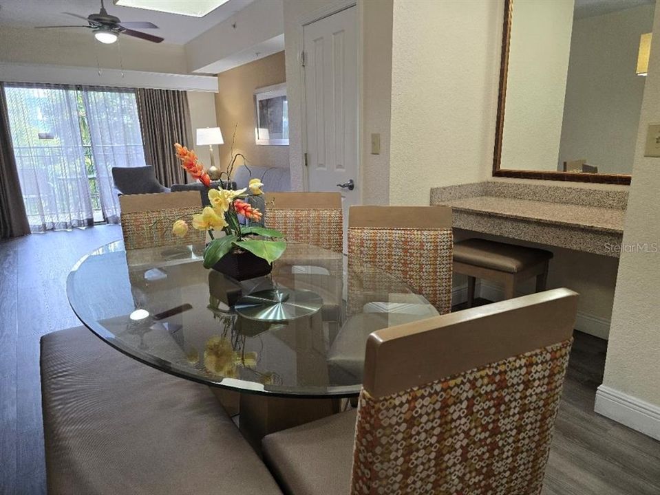 En Venta: $250,000 (3 camas, 2 baños, 1200 Pies cuadrados)