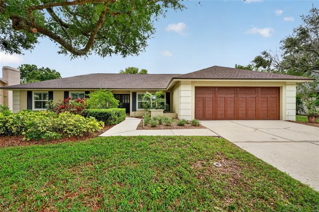 Vendido Recientemente: $829,000 (4 camas, 3 baños, 2587 Pies cuadrados)