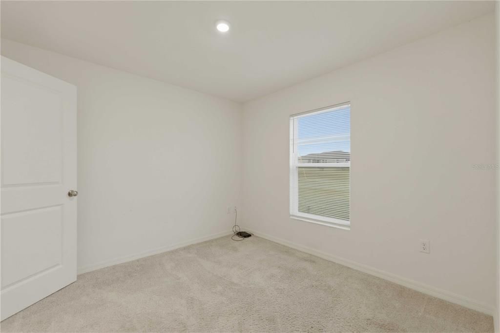 For Sale: $232,000 (3 beds, 2 baths, 1272 Square Feet)