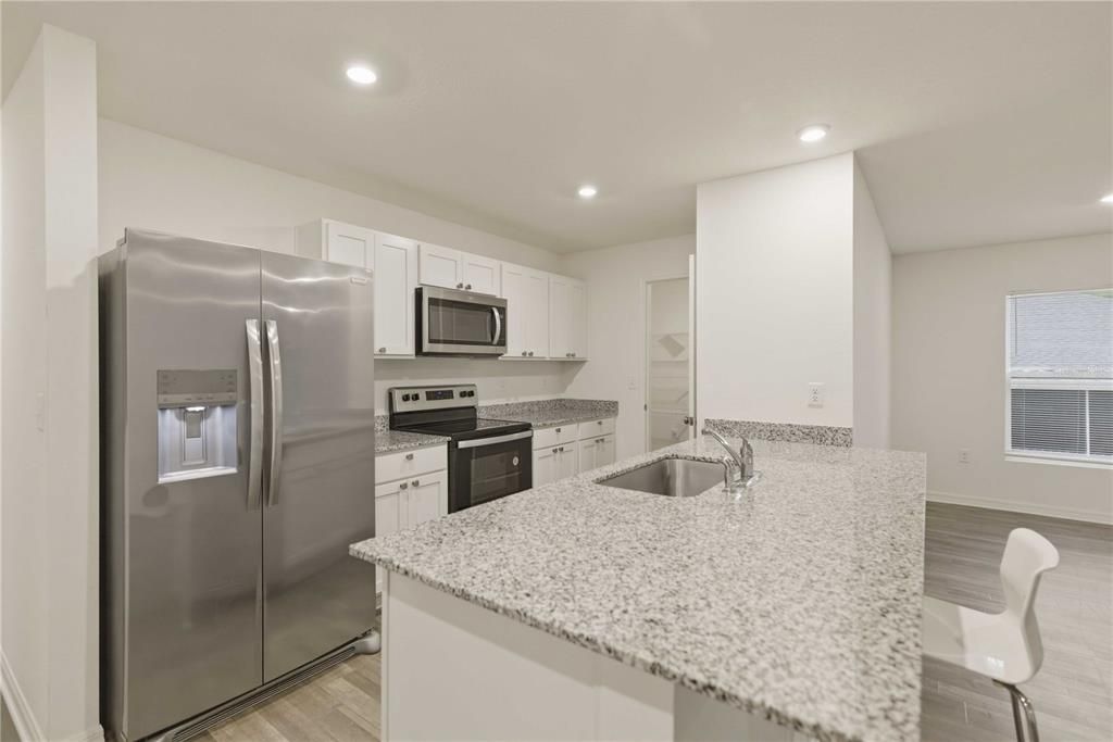 For Sale: $232,000 (3 beds, 2 baths, 1272 Square Feet)