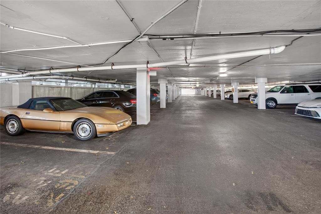 На продажу: $294,900 (1 спален, 1 ванн, 915 Квадратных фут)