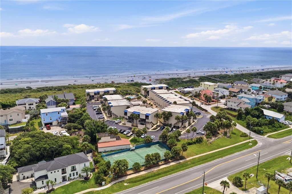 En Venta: $425,000 (2 camas, 2 baños, 1350 Pies cuadrados)