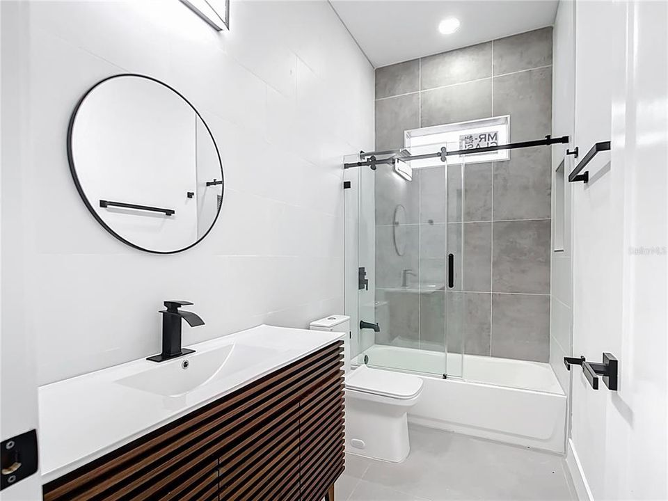 В аренду: $3,100 (5 спален, 2 ванн, 2580 Квадратных фут)