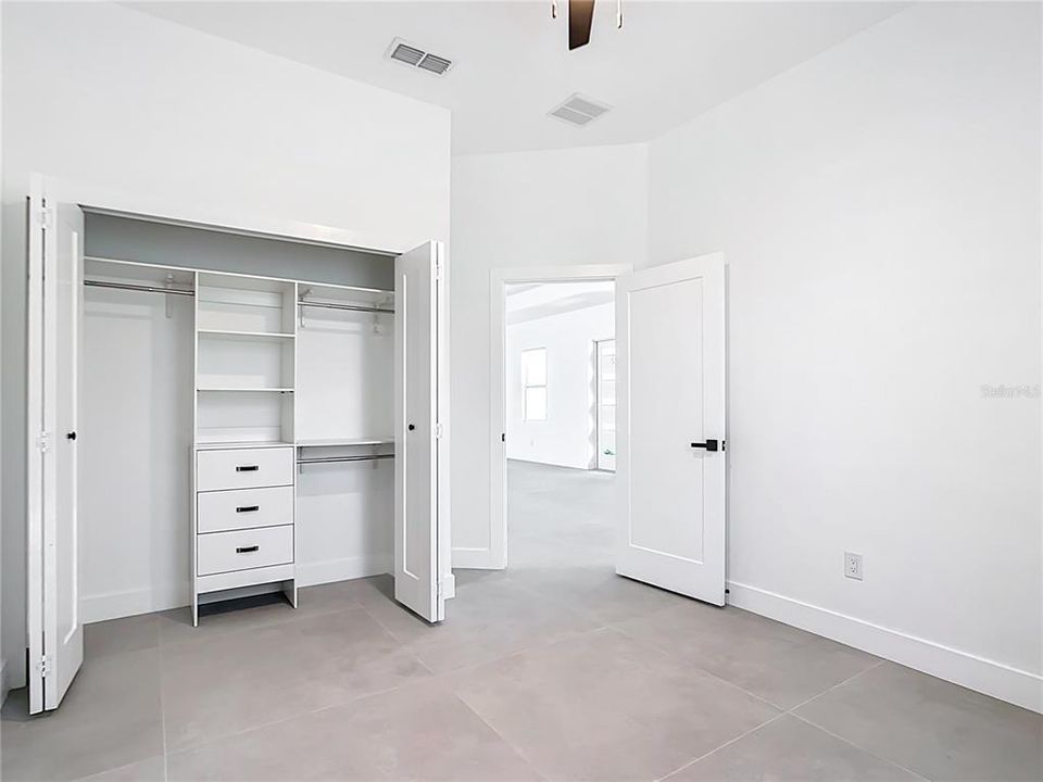 В аренду: $3,100 (5 спален, 2 ванн, 2580 Квадратных фут)