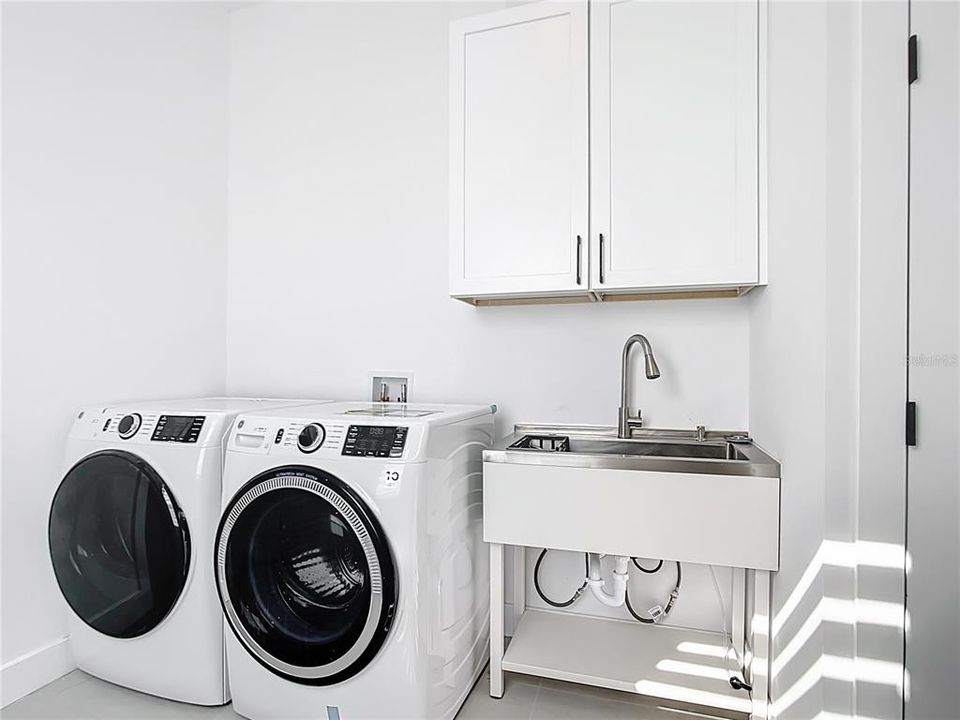 В аренду: $3,100 (5 спален, 2 ванн, 2580 Квадратных фут)