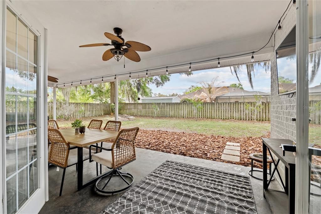 For Sale: $389,000 (4 beds, 3 baths, 1907 Square Feet)