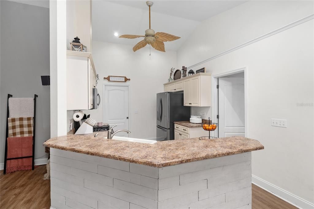 For Sale: $389,000 (4 beds, 3 baths, 1907 Square Feet)