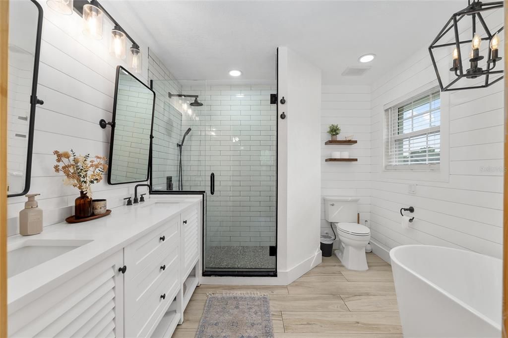 For Sale: $389,000 (4 beds, 3 baths, 1907 Square Feet)