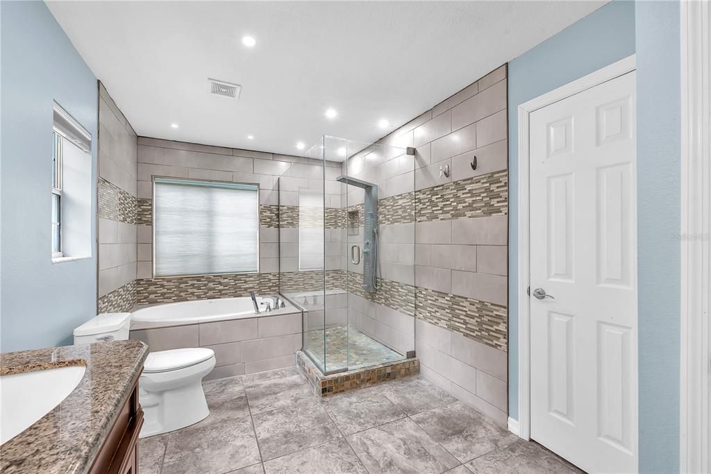 For Sale: $625,000 (4 beds, 2 baths, 3534 Square Feet)
