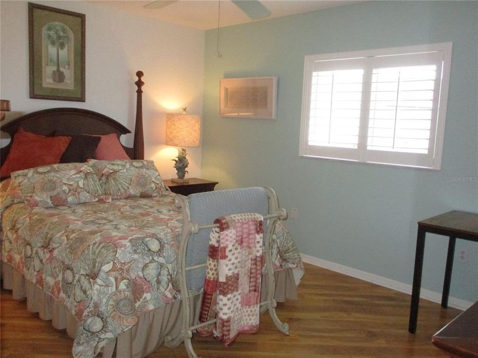 For Sale: $259,000 (2 beds, 2 baths, 1398 Square Feet)