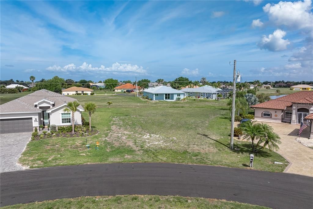 En Venta: $38,900 (0.23 acres)