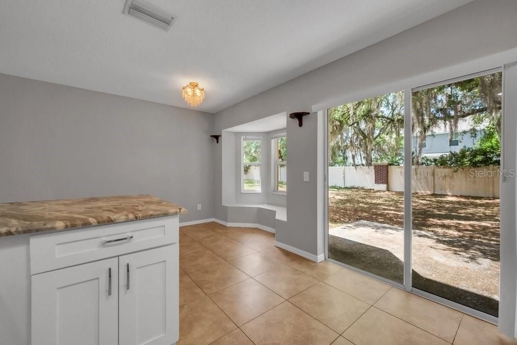Active With Contract: $2,000 (4 beds, 2 baths, 1438 Square Feet)