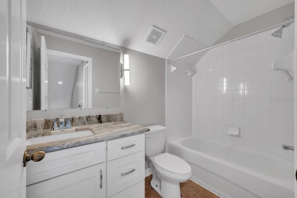 Active With Contract: $2,000 (4 beds, 2 baths, 1438 Square Feet)
