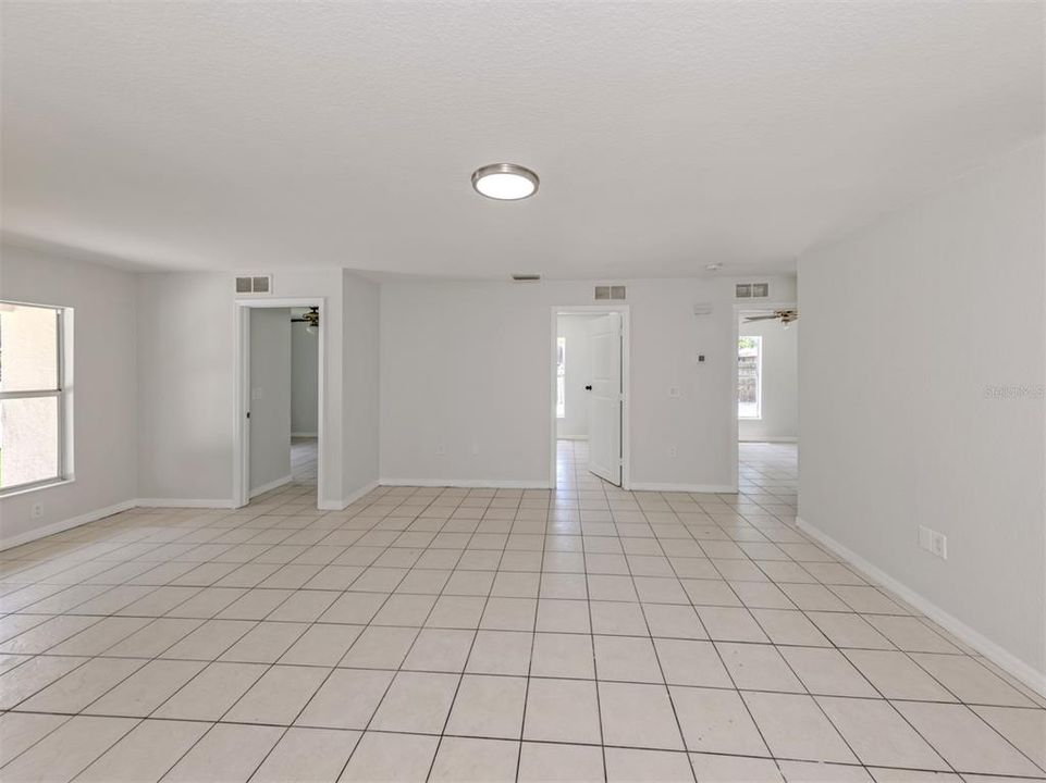 For Sale: $575,000 (8 beds, 0 baths, 2756 Square Feet)