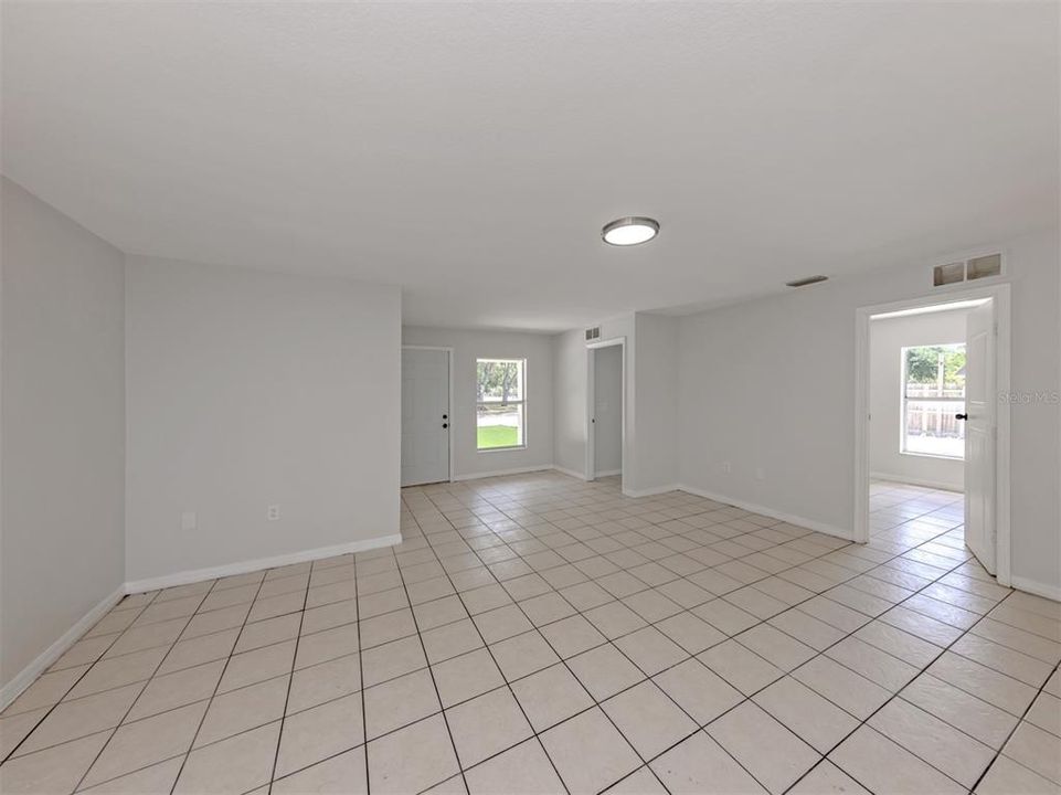 For Sale: $575,000 (8 beds, 0 baths, 2756 Square Feet)