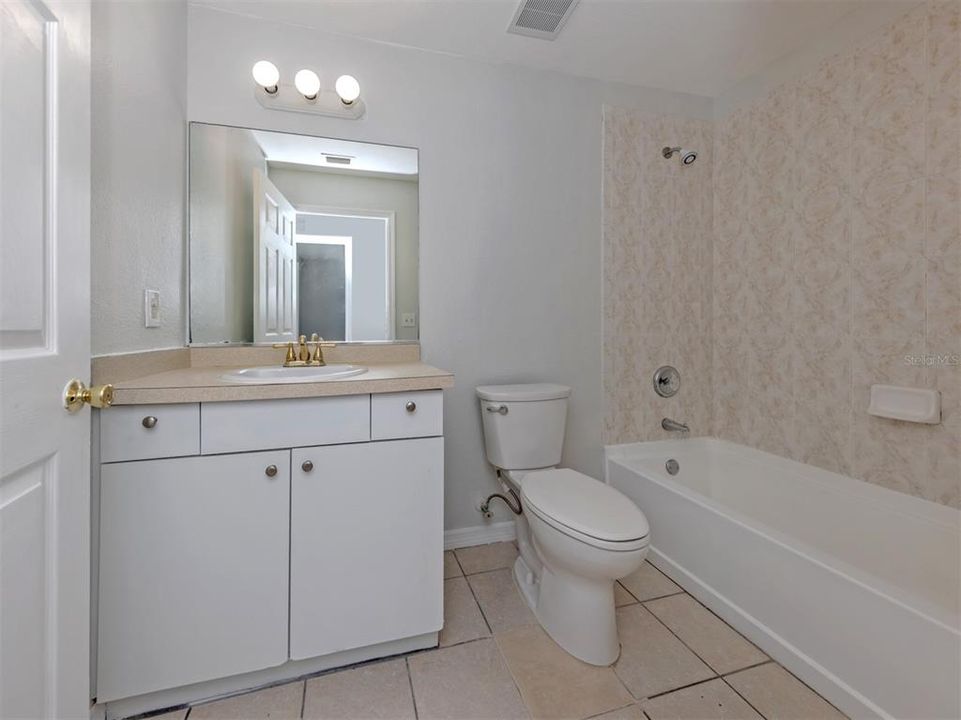 For Sale: $575,000 (8 beds, 0 baths, 2756 Square Feet)