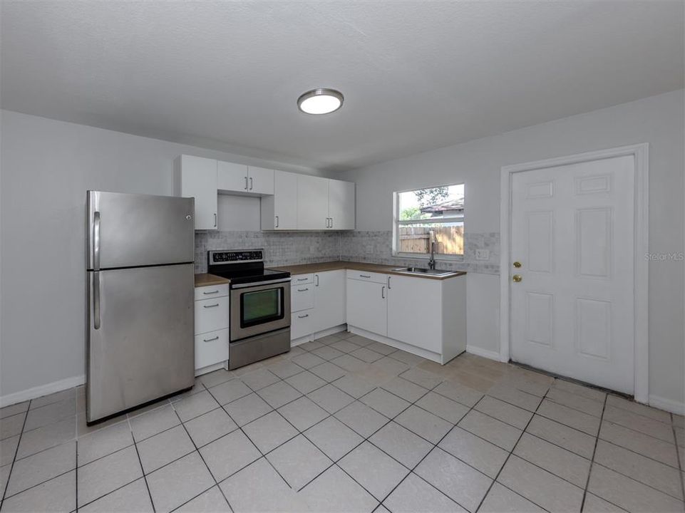 For Sale: $575,000 (8 beds, 0 baths, 2756 Square Feet)