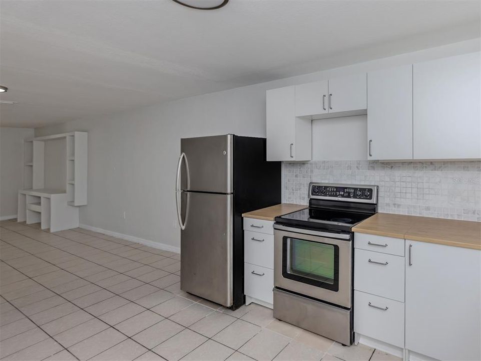 For Sale: $575,000 (8 beds, 0 baths, 2756 Square Feet)