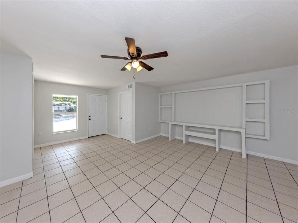 For Sale: $575,000 (8 beds, 0 baths, 2756 Square Feet)