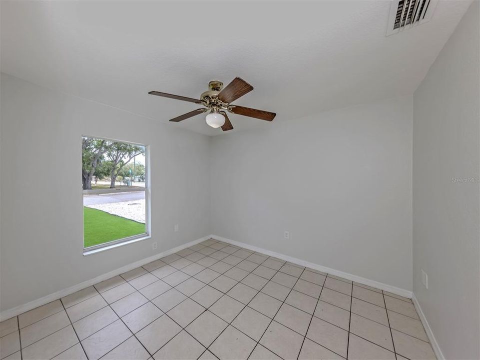 For Sale: $575,000 (8 beds, 0 baths, 2756 Square Feet)