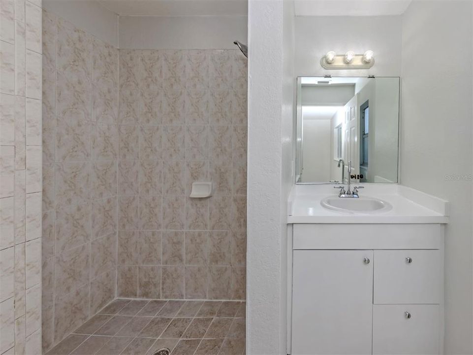 For Sale: $575,000 (8 beds, 0 baths, 2756 Square Feet)