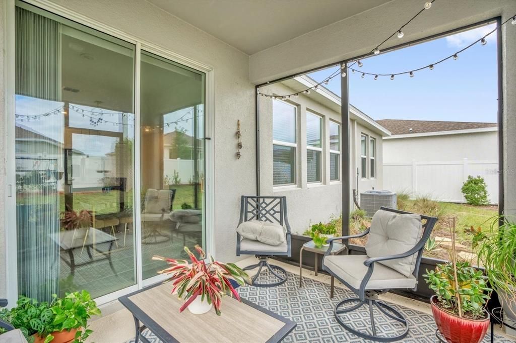 For Rent: $2,800 (4 beds, 2 baths, 1858 Square Feet)