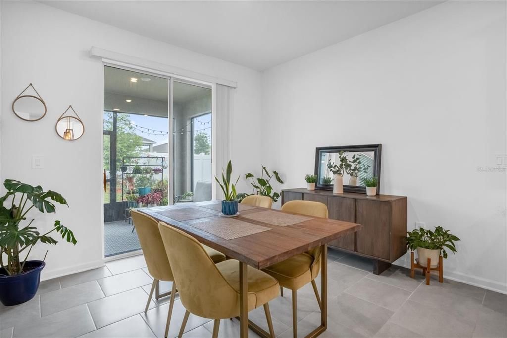 For Rent: $2,800 (4 beds, 2 baths, 1858 Square Feet)