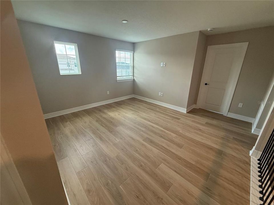 В аренду: $5,000 (5 спален, 3 ванн, 2631 Квадратных фут)