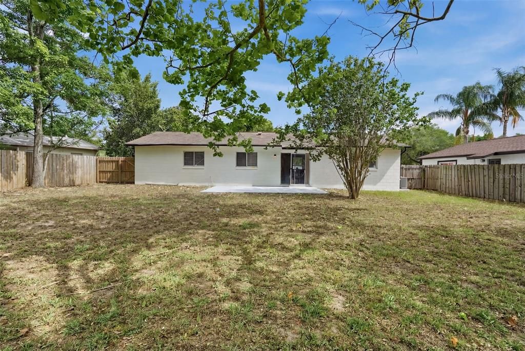 Activo con contrato: $274,900 (3 camas, 2 baños, 1296 Pies cuadrados)
