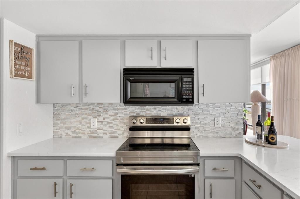 For Sale: $625,000 (3 beds, 2 baths, 2085 Square Feet)