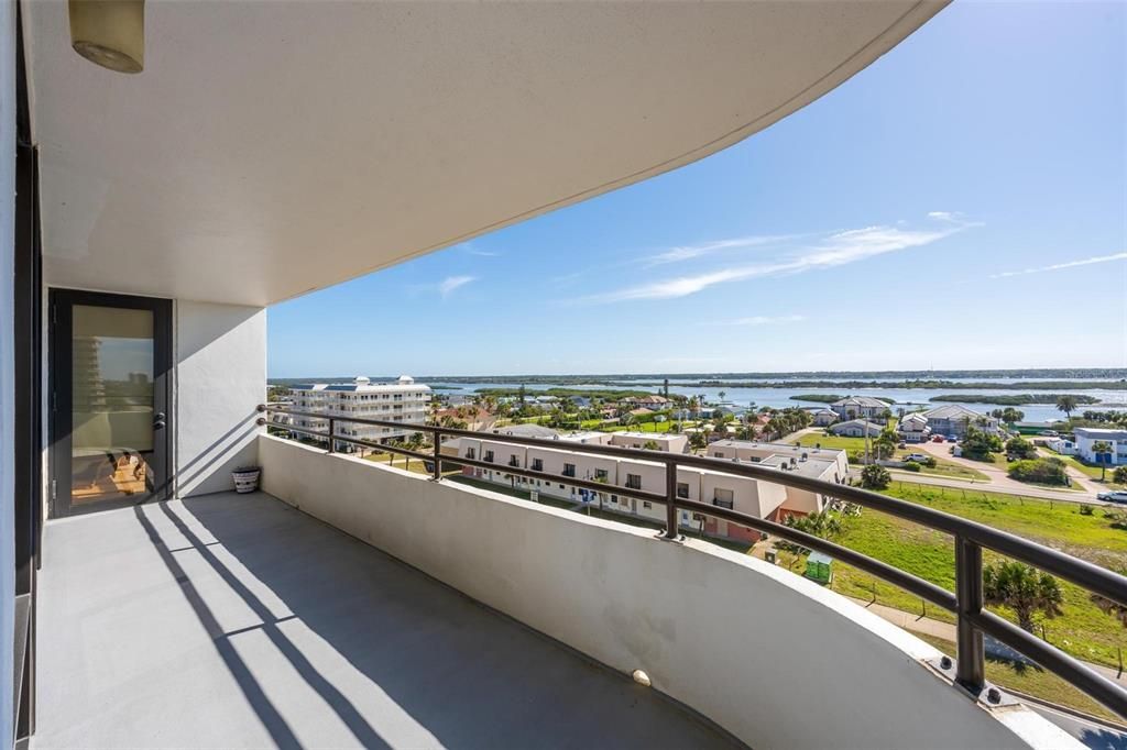 For Sale: $625,000 (3 beds, 2 baths, 2085 Square Feet)