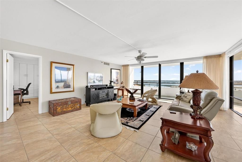 For Sale: $625,000 (3 beds, 2 baths, 2085 Square Feet)