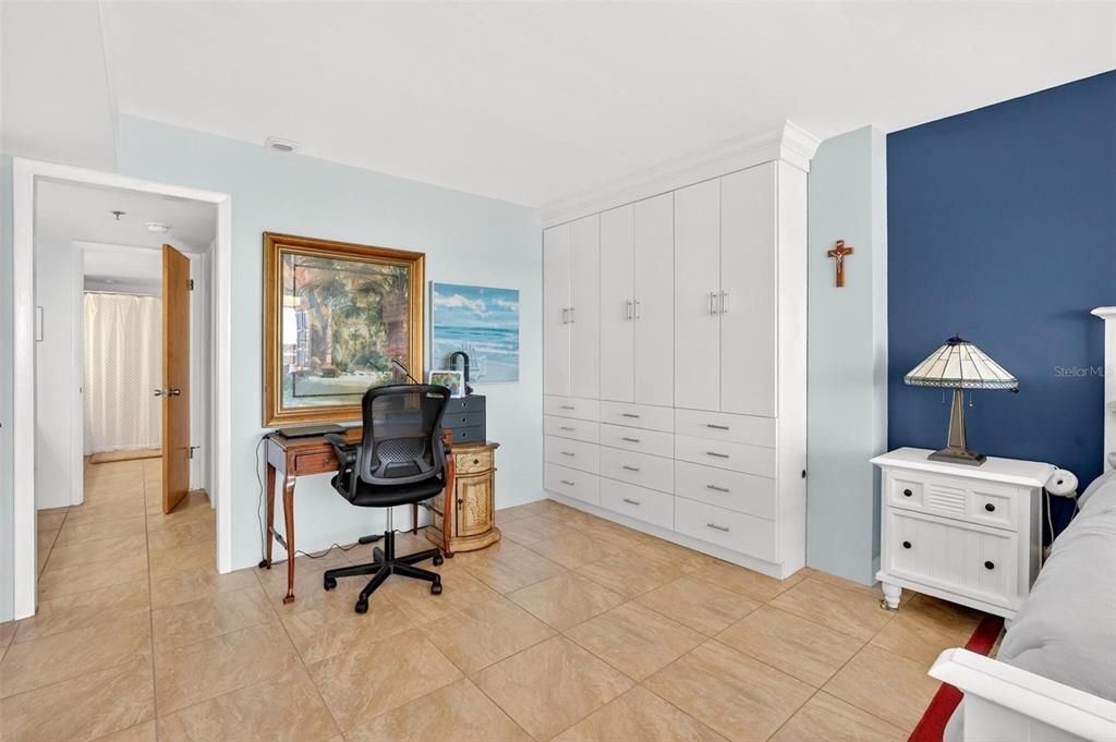 For Sale: $625,000 (3 beds, 2 baths, 2085 Square Feet)