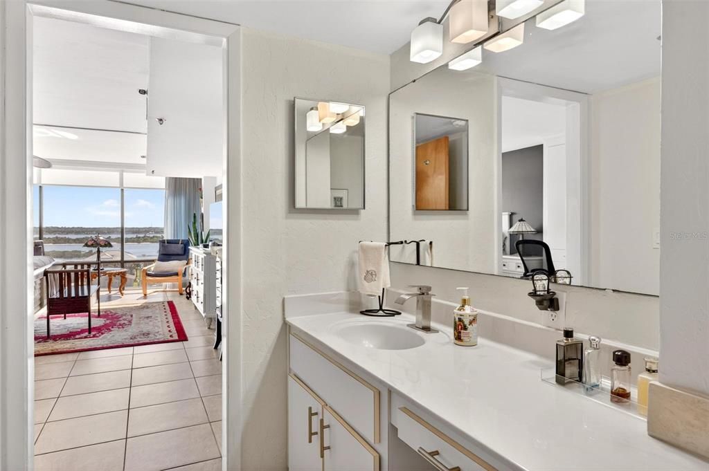 For Sale: $625,000 (3 beds, 2 baths, 2085 Square Feet)