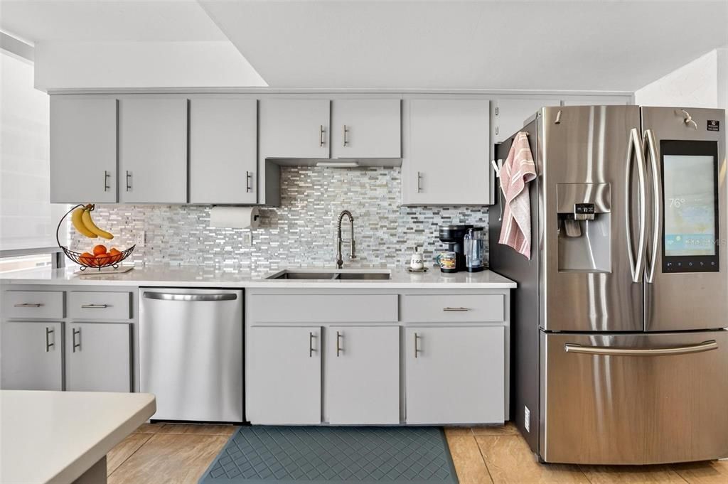 For Sale: $625,000 (3 beds, 2 baths, 2085 Square Feet)