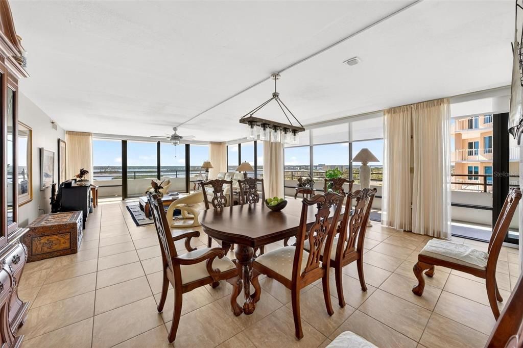 For Sale: $625,000 (3 beds, 2 baths, 2085 Square Feet)