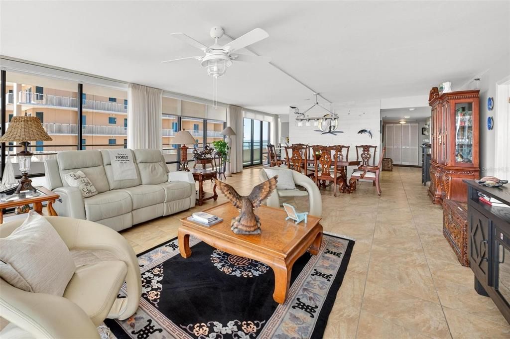 For Sale: $625,000 (3 beds, 2 baths, 2085 Square Feet)