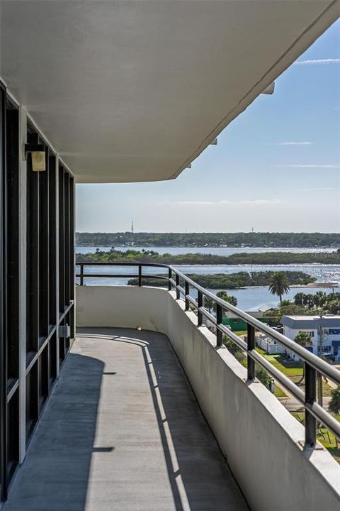 For Sale: $625,000 (3 beds, 2 baths, 2085 Square Feet)